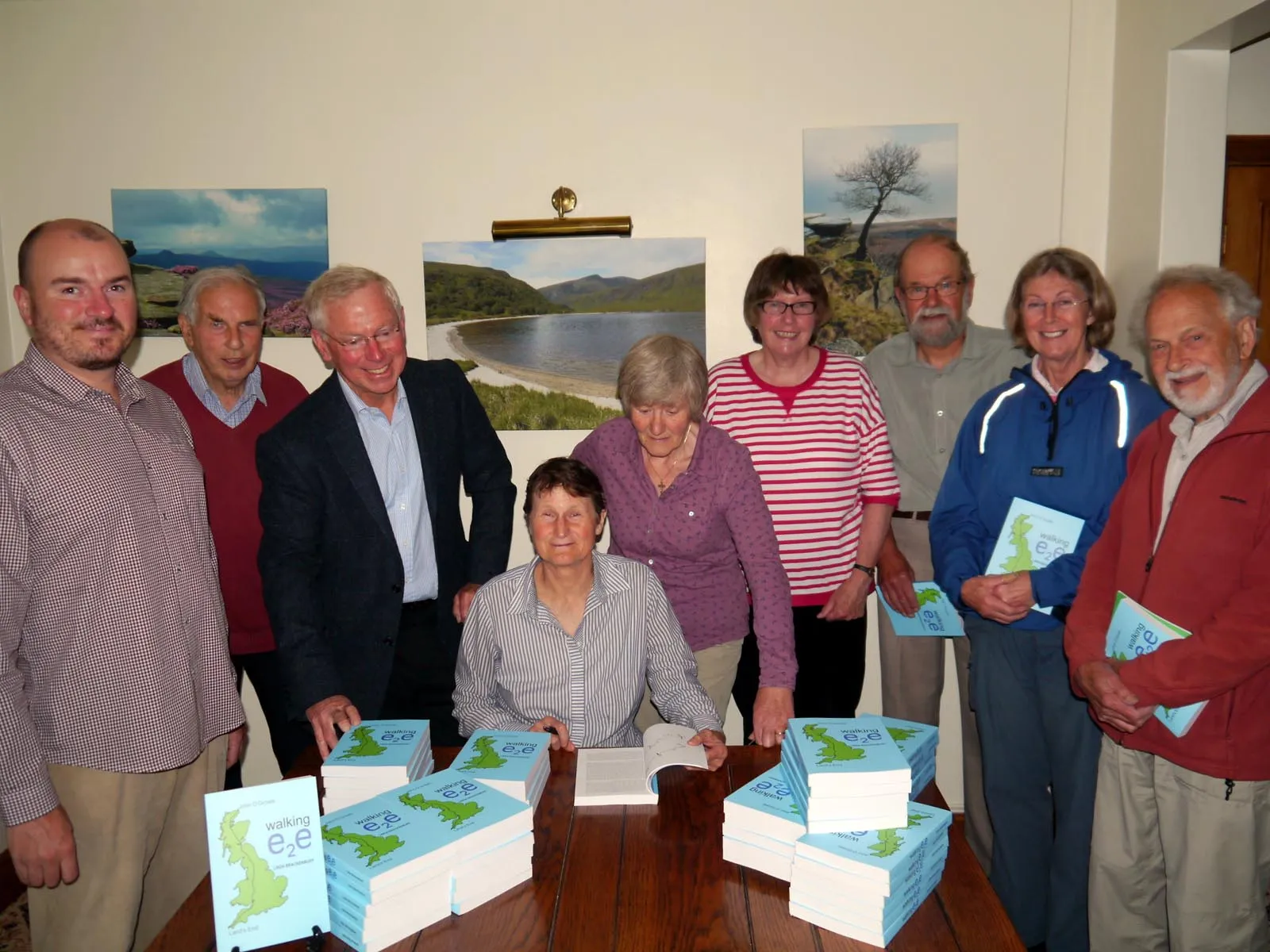 Linda Brackenbury signs copies of her book Walking e2e