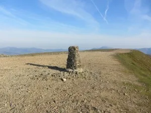12-500 230512 Trig point & summit ridge, Helvellyn.jpg