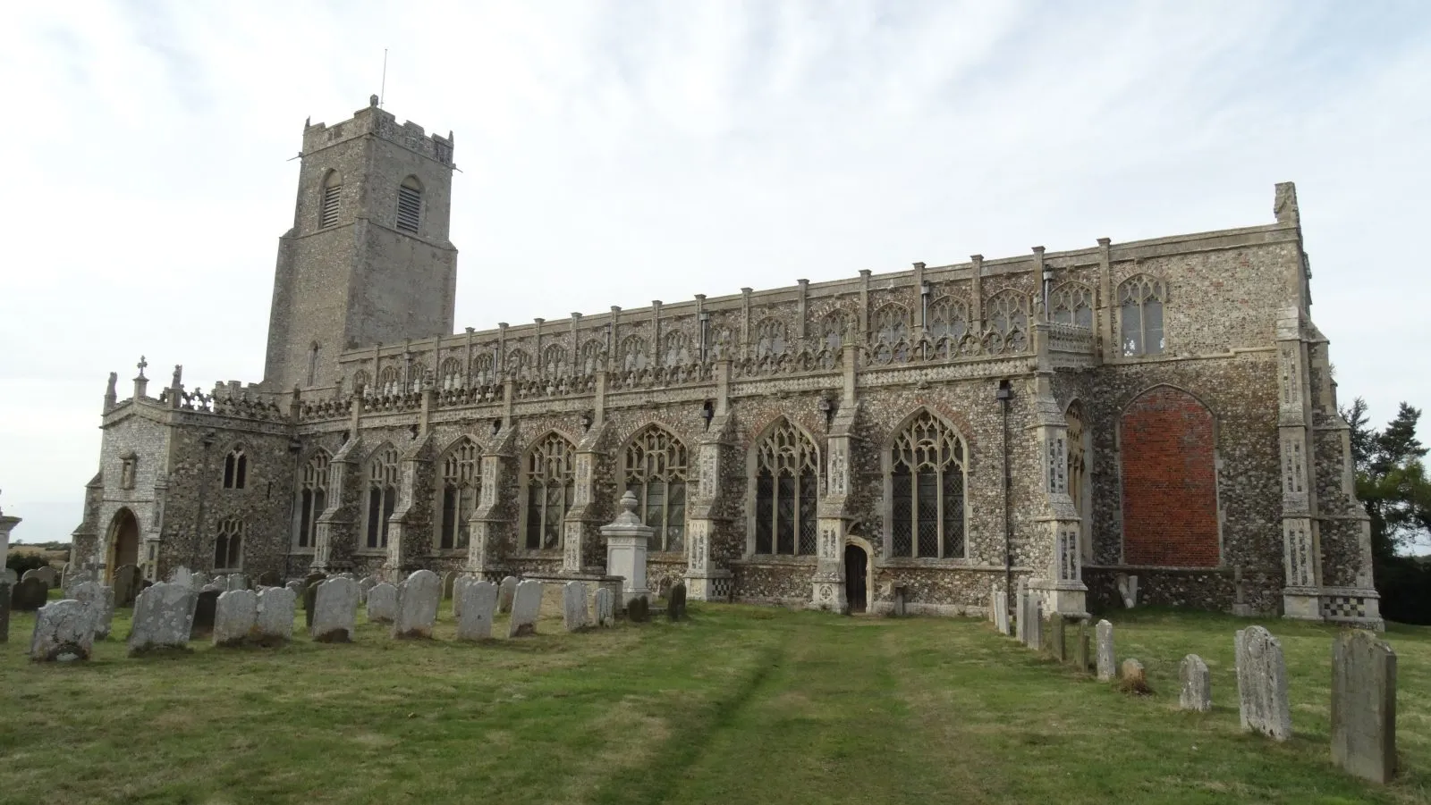 16-1747-290916-blythburgh-holy-trinity-church