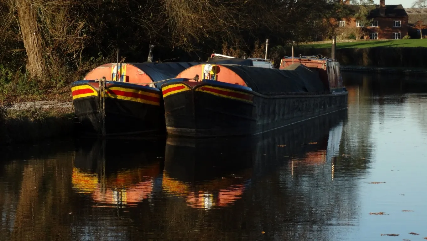 16-2293-281116-llangollen-branch-of-shropshire-union-canal-working-boats-n-of-wrexham-rd-bridge-burland-medium