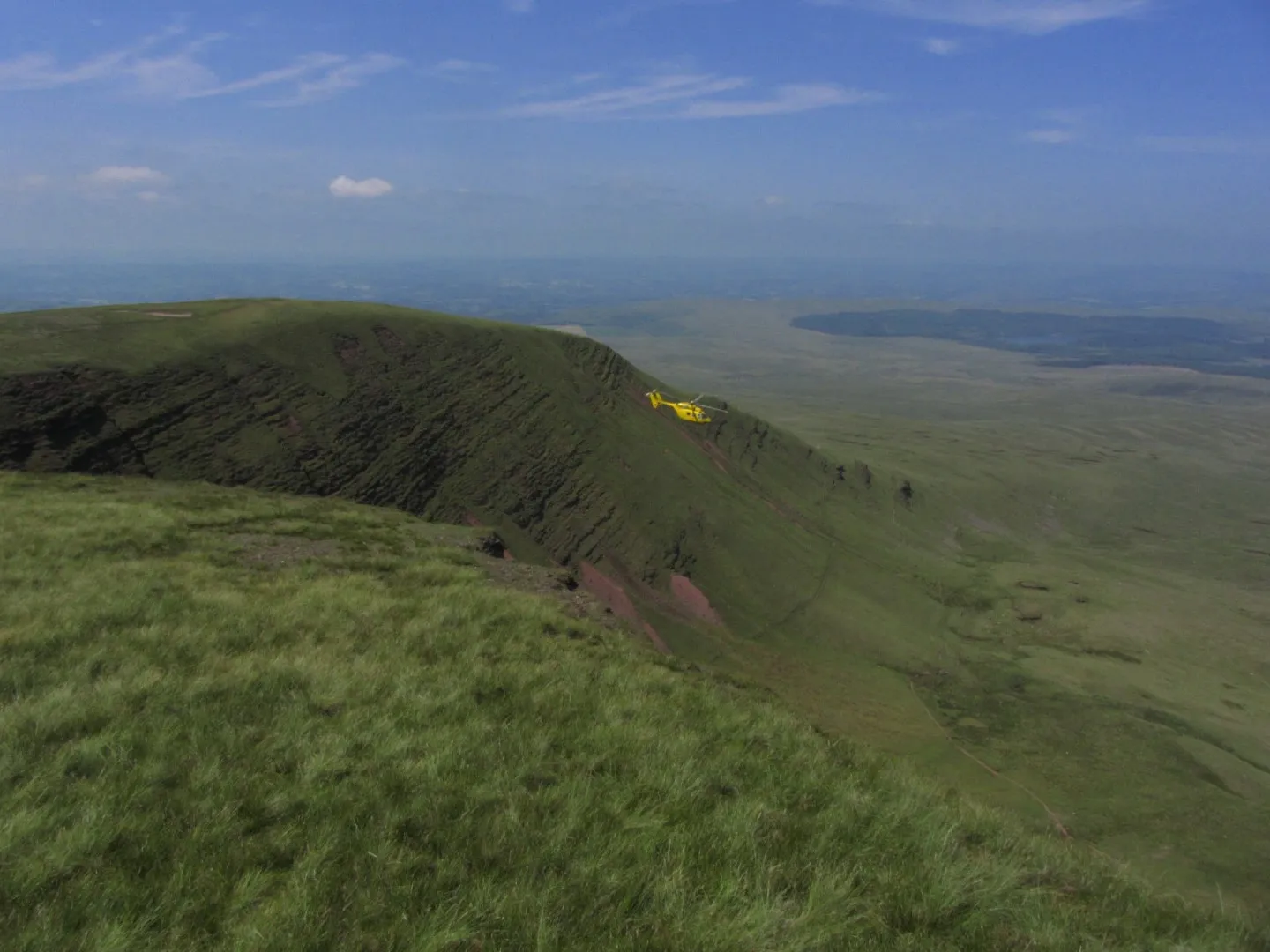 13-1056-160713-helicopter-on-return-flight-from-fan-foel-to-bwlch-cerrig-duon-large