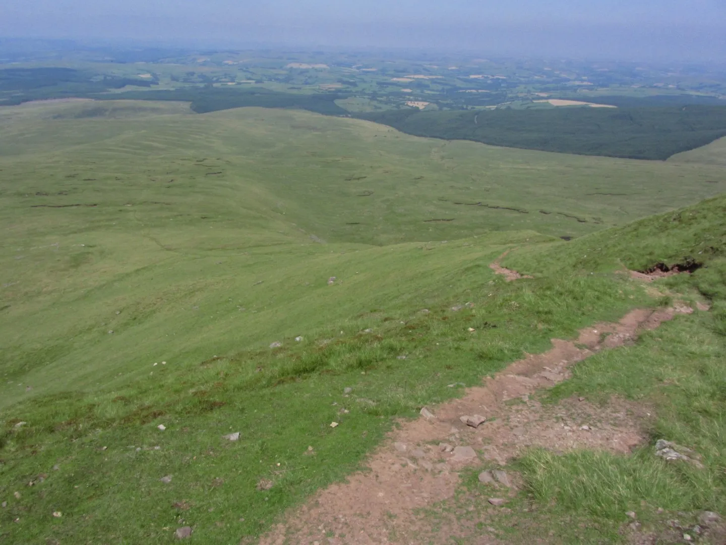 13-1060-160713-path-leading-down-from-the-northern-spur-of-fan-foel-large