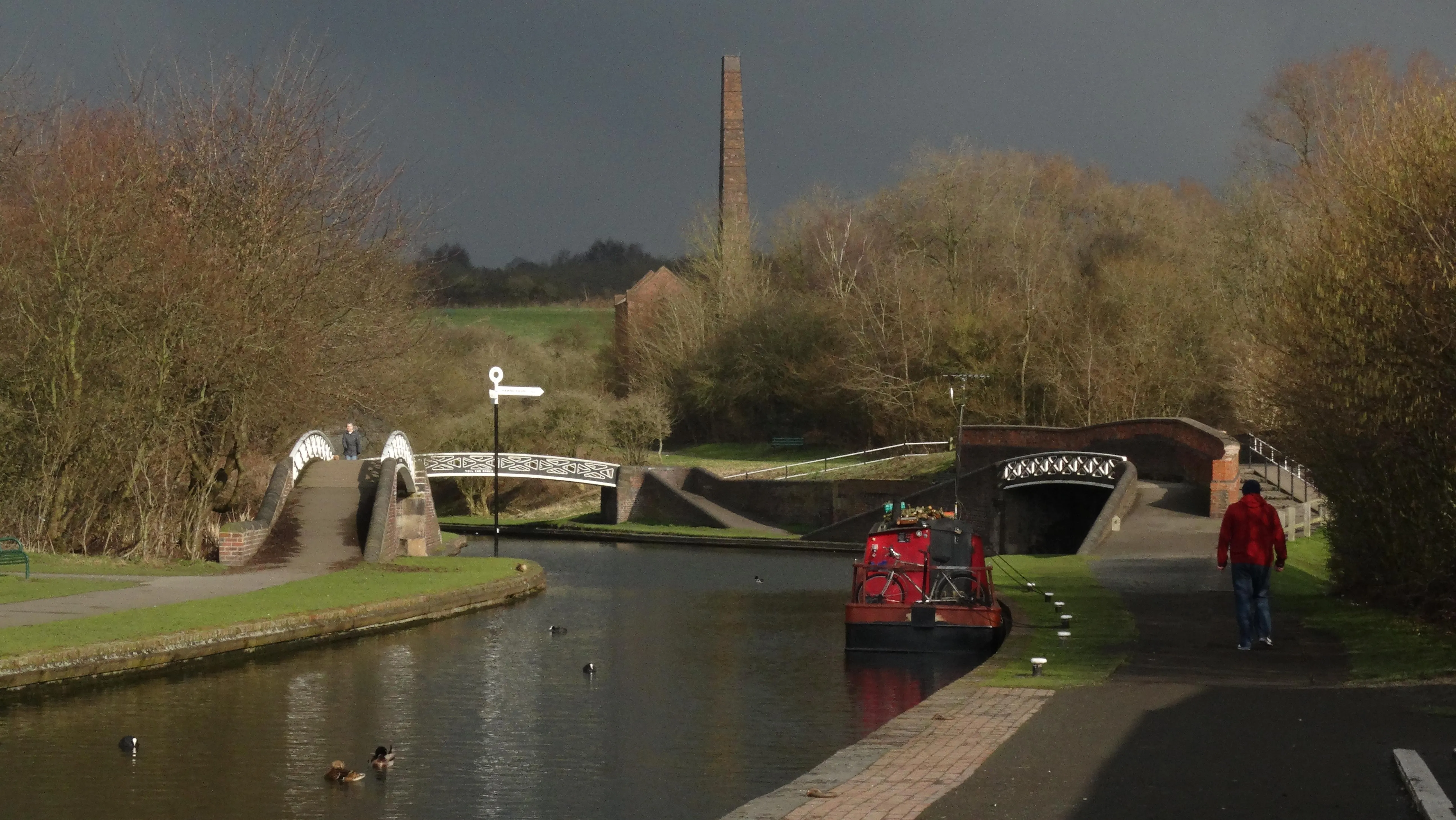 17-059-100217-junction-of-dudley-no2-canal-oldbury-no2-canal-at-windmill-end