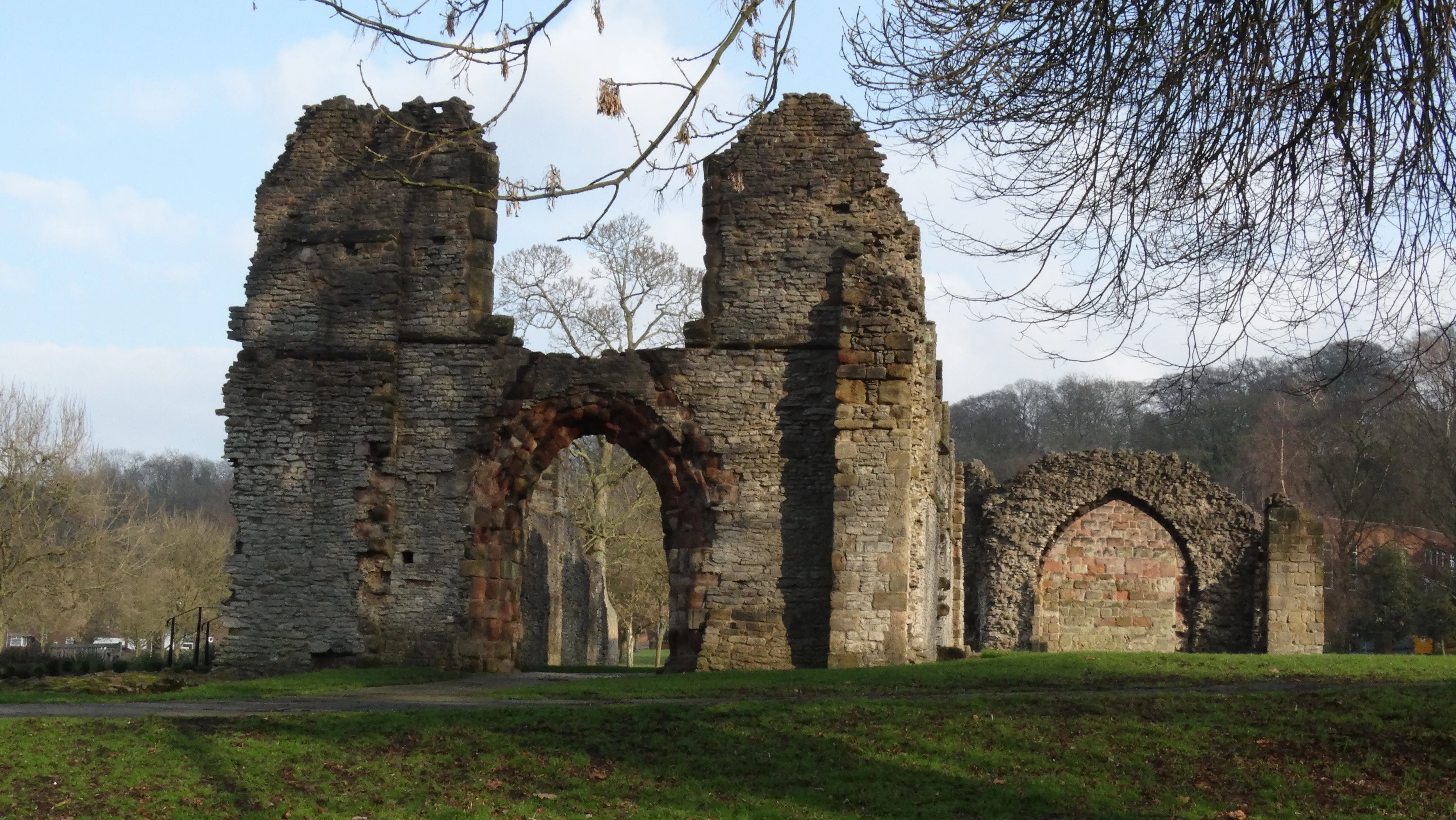 17-063-100217-st-james-priory-ruins-at-dudley