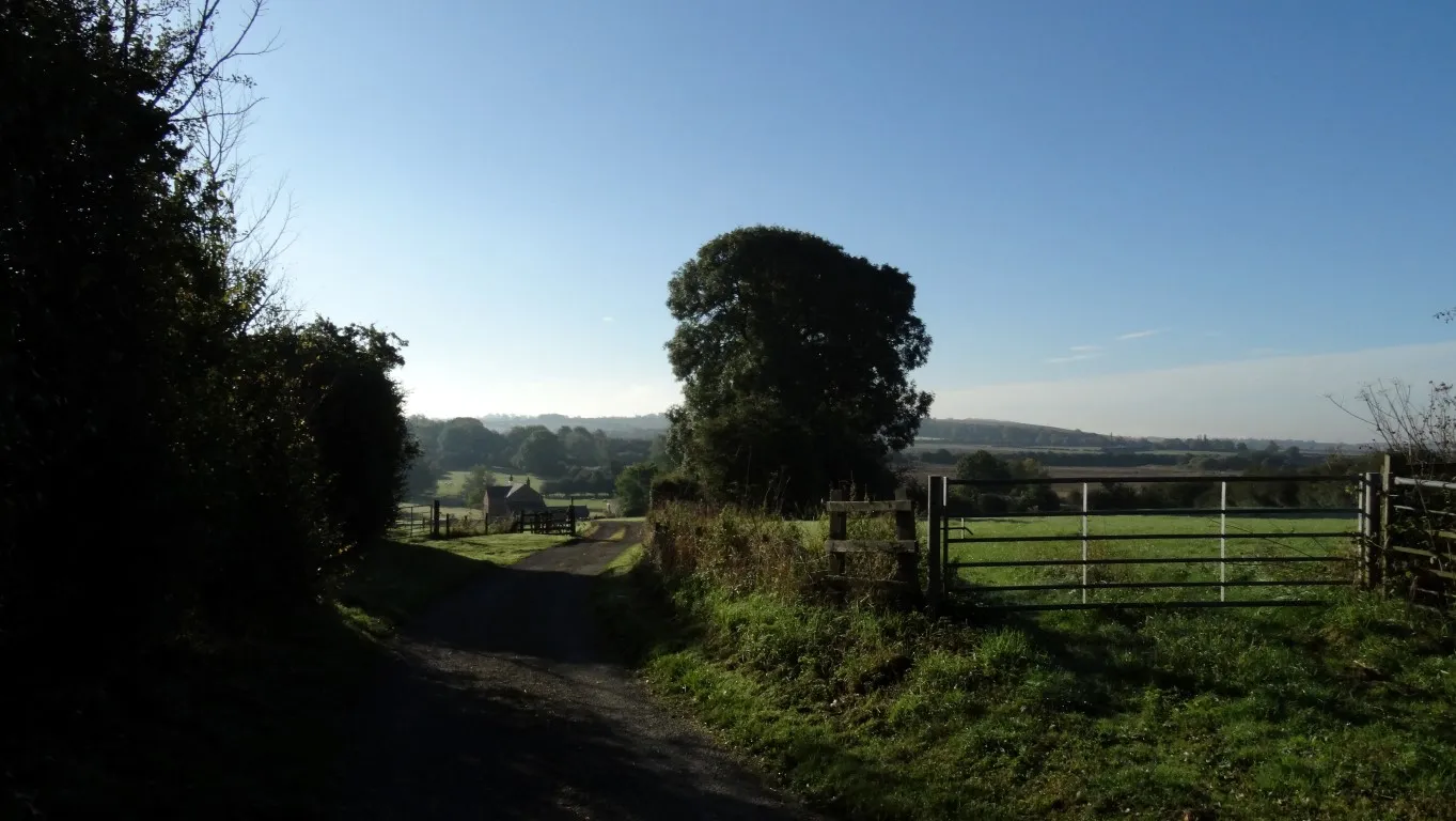 Setting out on one of those perfect autumn mornings from North Kilworth, Leicestershire.