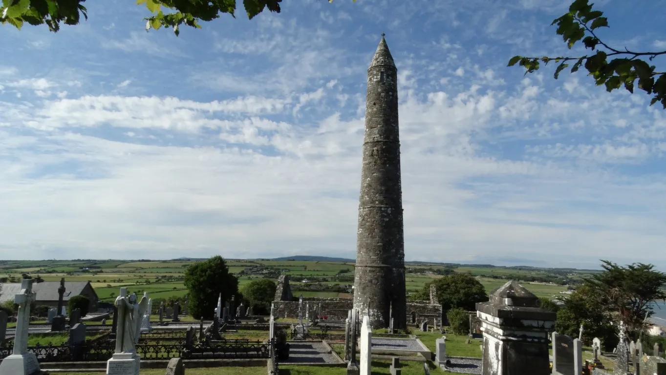 The round tower above Ardmore village has stood here for over 800 years.